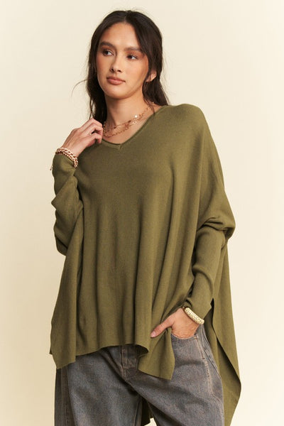 Davi & Dani High-Low Side Slit Batwing Sleeve Top