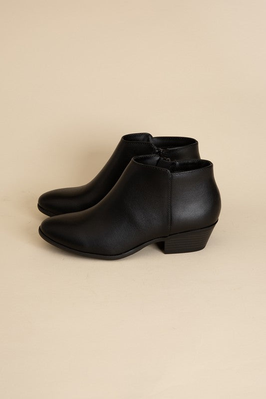 Mug Ankle Boots